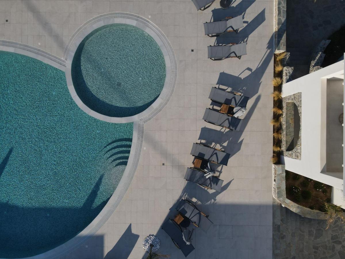 Pláka Cosmos Hotel מראה חיצוני תמונה