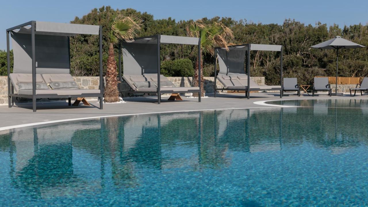 Pláka Cosmos Hotel מראה חיצוני תמונה