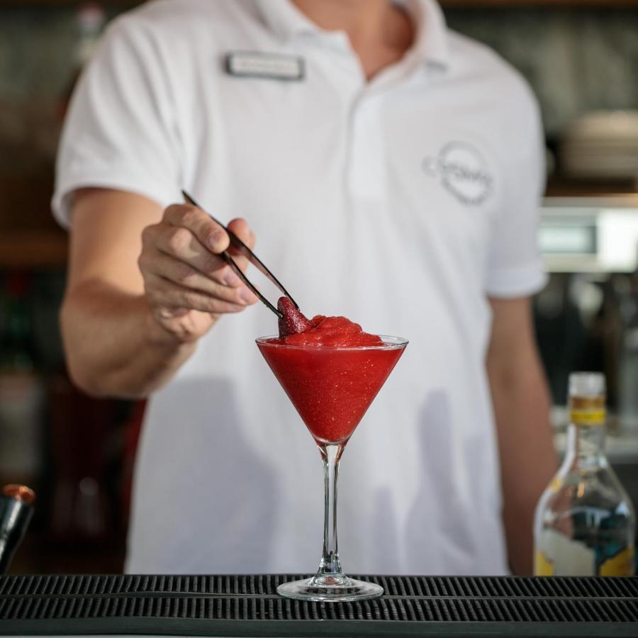 Pláka Cosmos Hotel מראה חיצוני תמונה